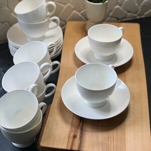 WEDGEWOOD | Set of 10 | Bone China Leigh Footed Cup & Saucer Sets
